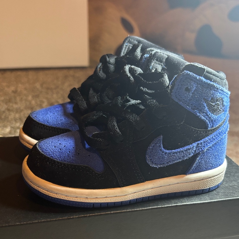 Jordan Kids High-Top Sneakers in Blue and Black
